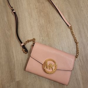 Michael kors mini leather pink bag